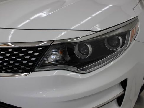 Used 2016 Kia Optima EX w/ Premium Package FWD image 5
