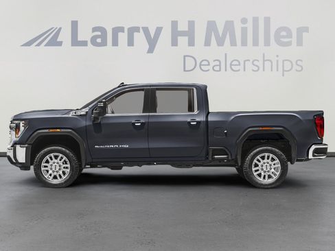 Used 2025 GMC Sierra 2500 SLE w/ SLE Value Package; AWD/4WD image 3
