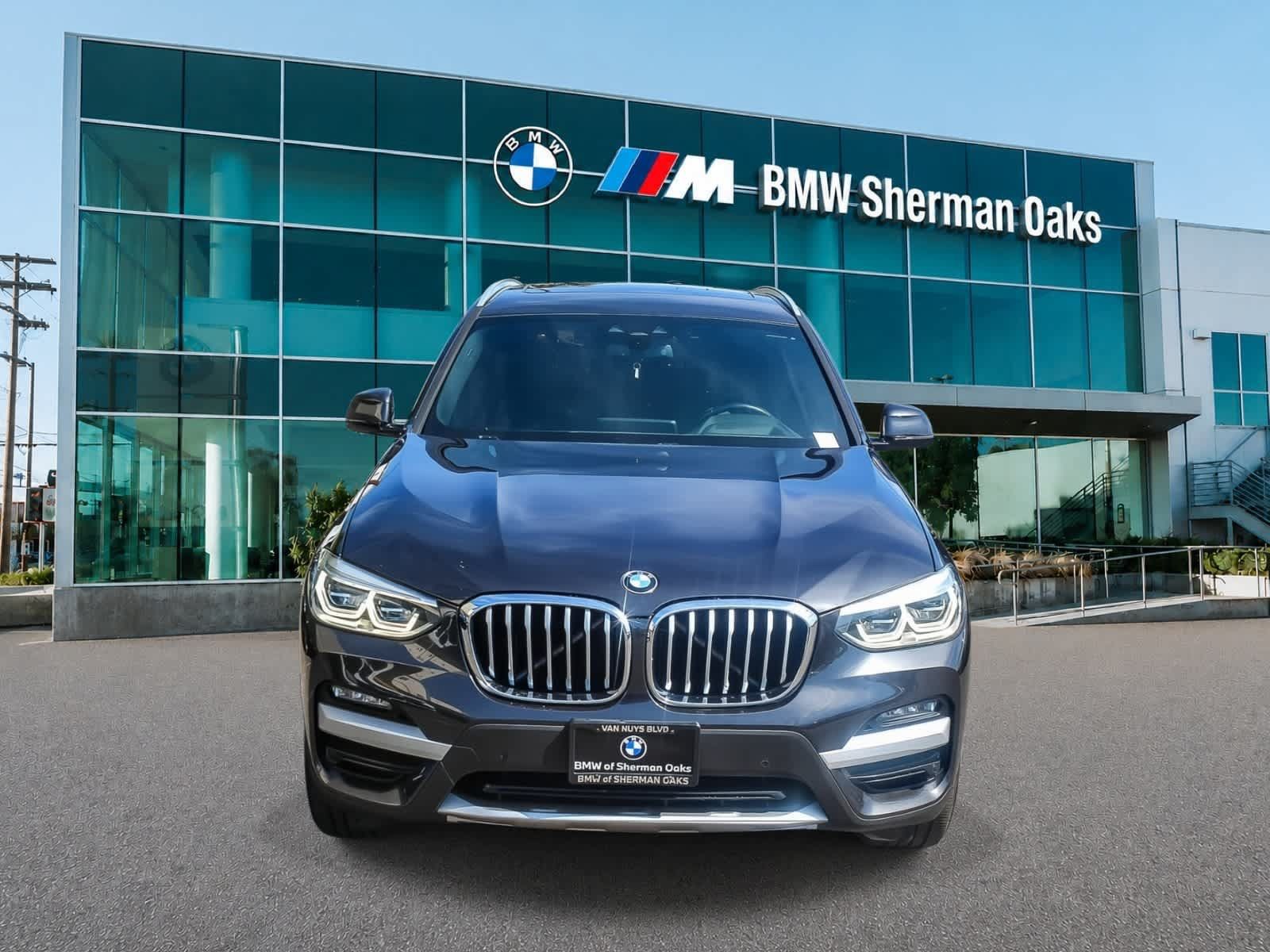 Used 2021 BMW X3 xDrive30i w/ Premium Package AWD/4WD image 2