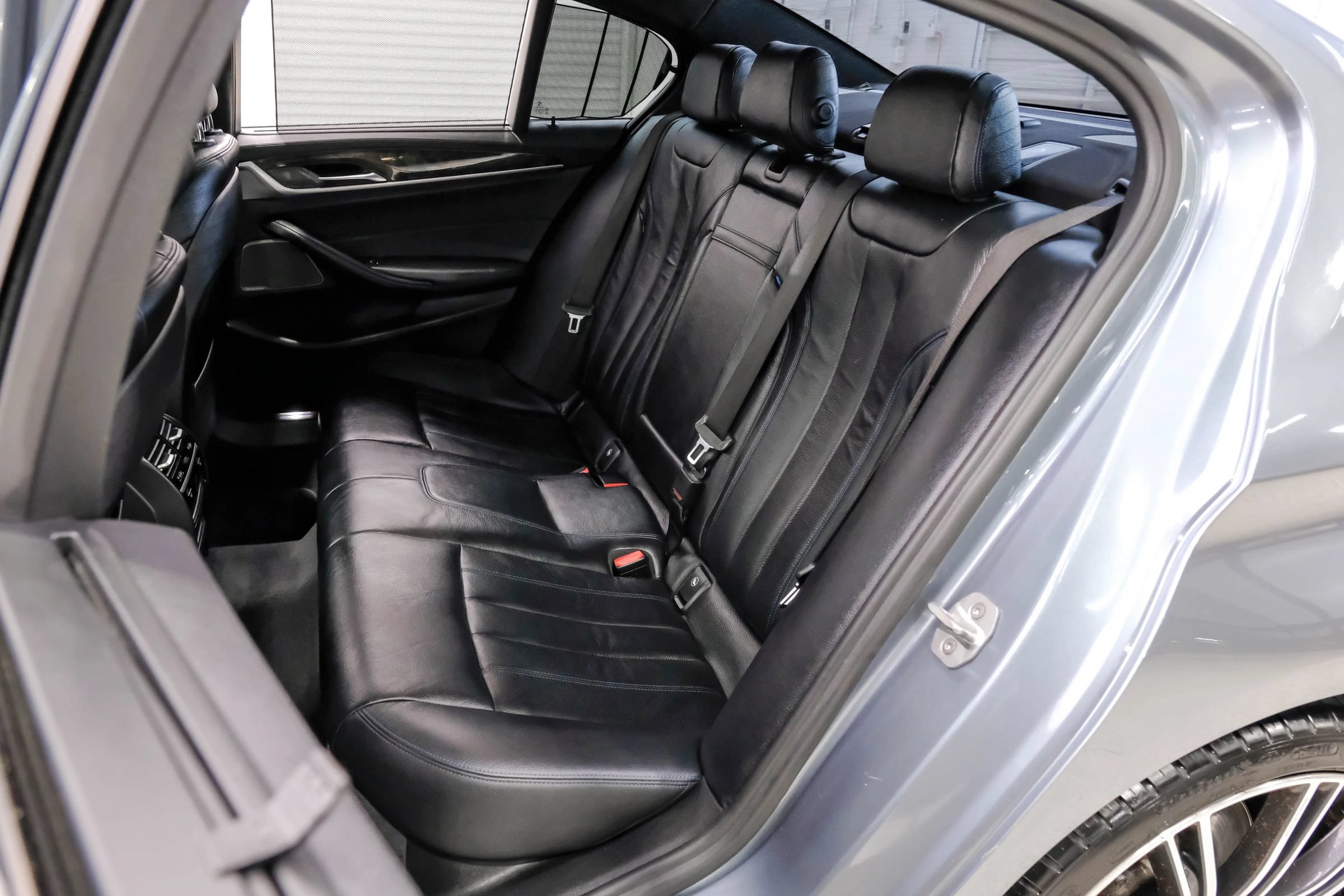 Used 2017 BMW 540i RWD image 21