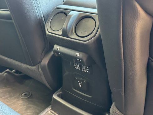 Used 2023 Jeep Wrangler Unlimited Sahara w/ Cold Weather Group AWD/4WD image 7