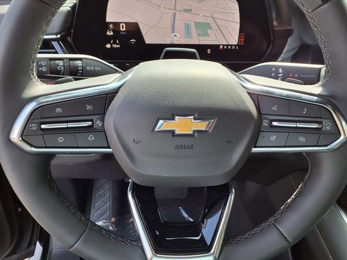 New 2026 Chevrolet Suburban Premier image 12