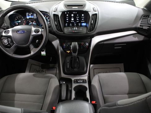 Used 2016 Ford Escape SE w/ Equipment Group 201A AWD/4WD image 2