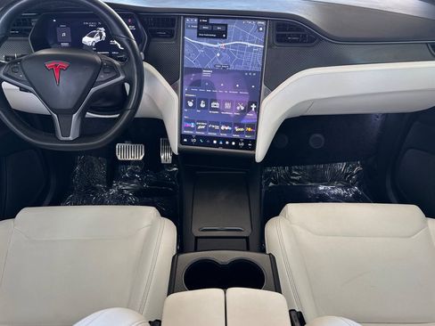 Used 2018 Tesla Model X 75D AWD/4WD image 13
