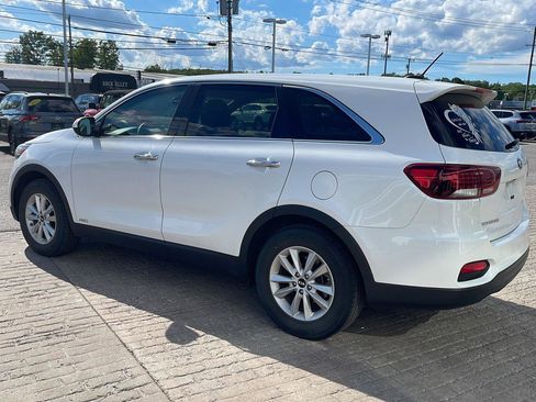 Used 2020 Kia Sorento LX AWD/4WD image 5