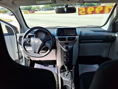 Used 2012 Scion iQ w/ Rear Speaker Pkg FWD image 8