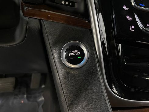 Used 2018 Cadillac Escalade ESV Luxury image 23