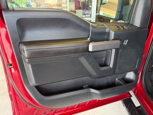 Used 2019 Ford F150 XLT w/ Equipment Group 302A Luxury AWD/4WD image 8