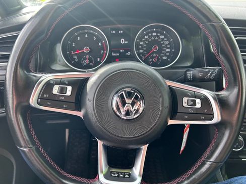Used 2017 Volkswagen GTI S image 22