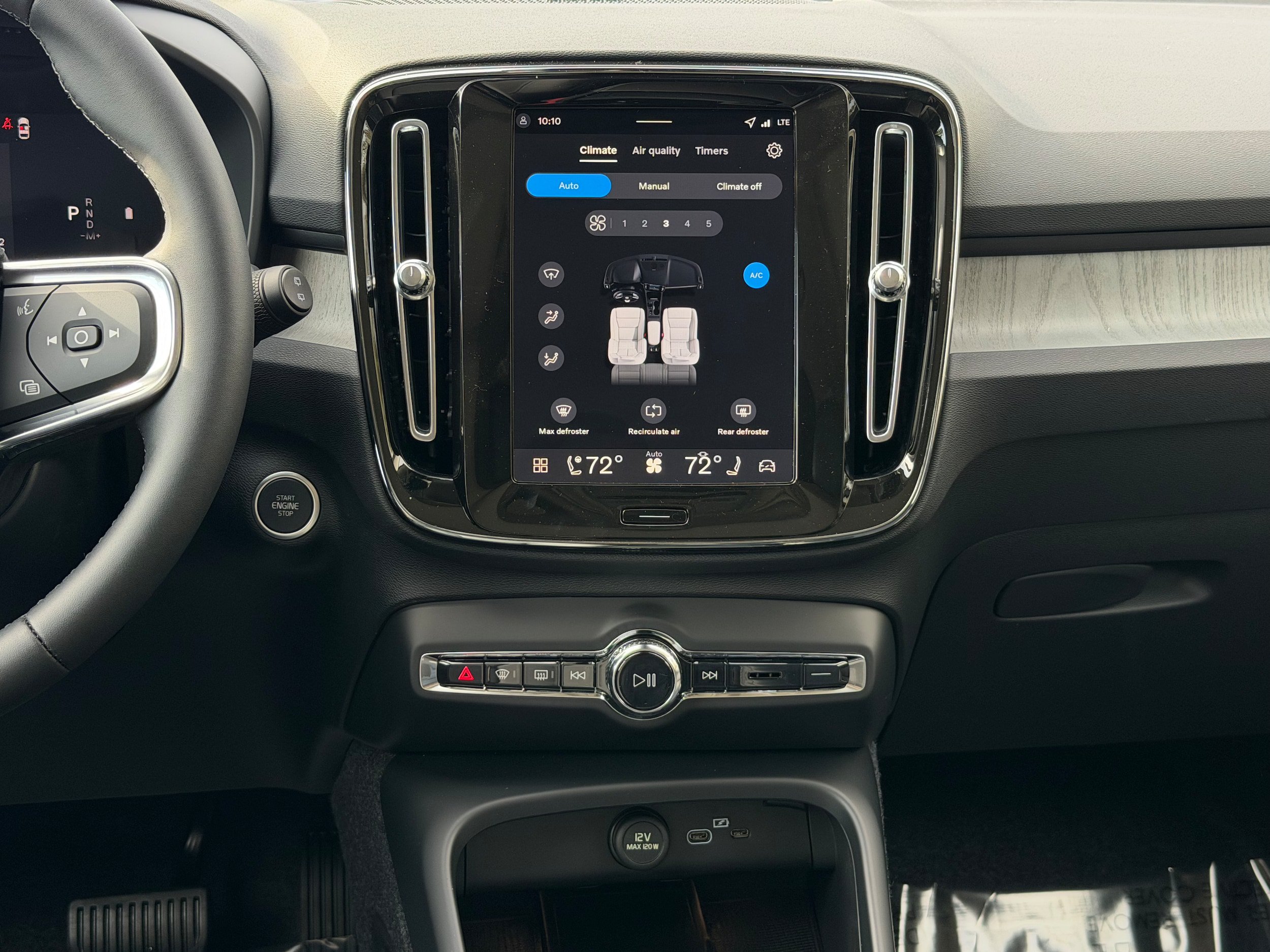 New 2026 Volvo XC40 B5 Ultra w/ Protection Package Premier AWD/4WD image 12