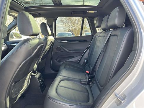 Used 2018 BMW X1 xDrive28i image 16