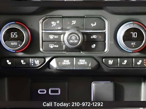 Used 2024 Chevrolet Tahoe High Country w/ Advanced Technology Package image 27