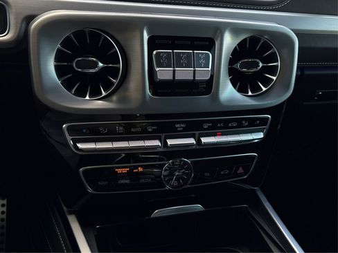Used 2024 Mercedes-Benz G 63 AMG 4MATIC image 26
