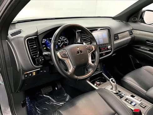 Used 2022 Mitsubishi Outlander SEL image 13