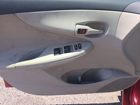 Used 2013 Toyota Corolla L FWD image 7
