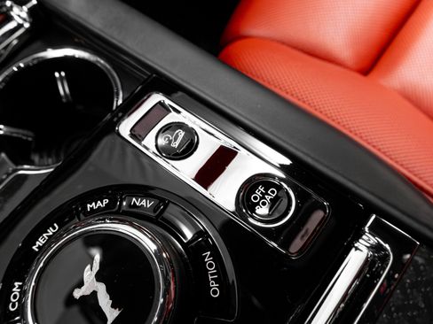 Used 2021 Rolls-Royce Cullinan Black Badge AWD/4WD image 84