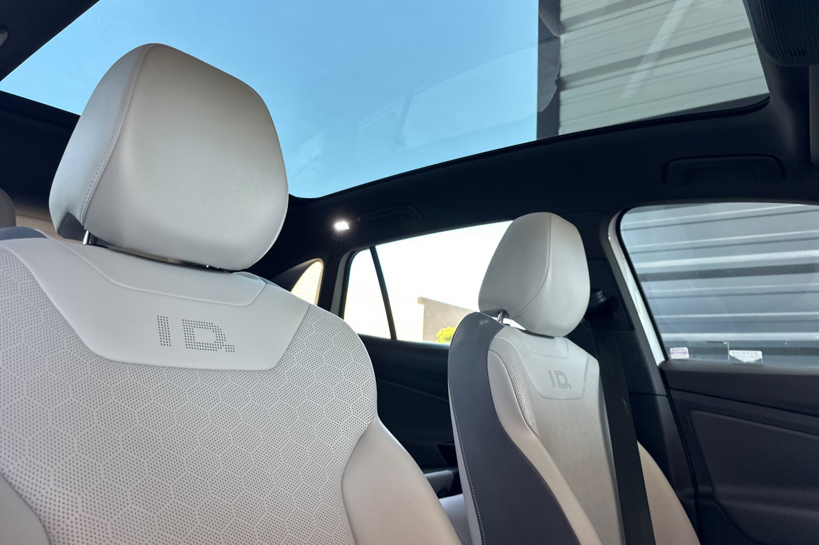 Used 2022 Volkswagen ID.4 Pro S RWD image 18