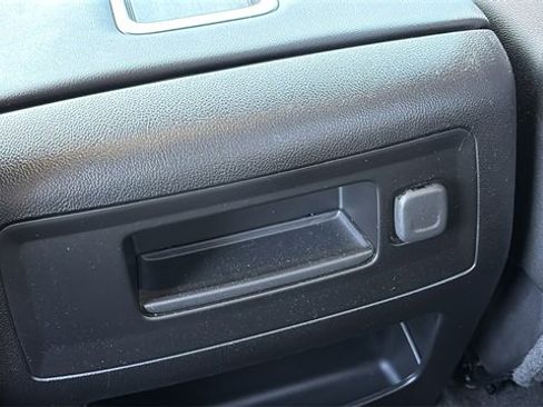 Used 2014 GMC Sierra 1500 SLT w/ Suspension Package, Off-Road image 7