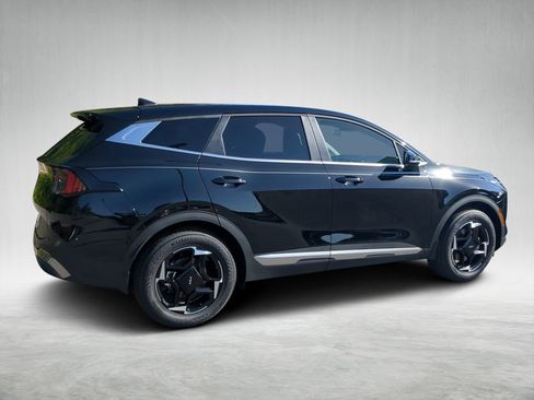 New 2026 Kia Sportage EX image 3