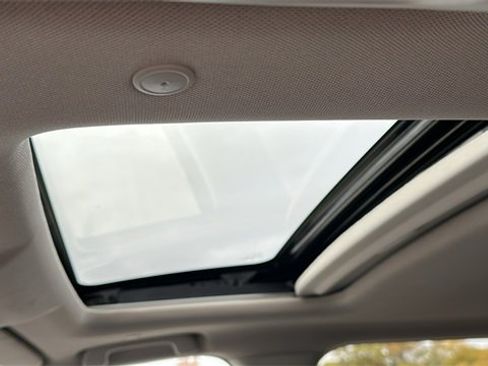 Used 2023 Honda CR-V EX-L image 11