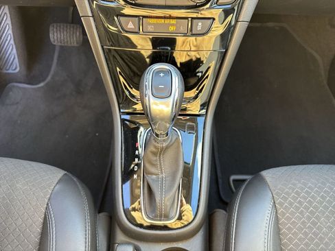 Certified 2022 Buick Encore Preferred image 15