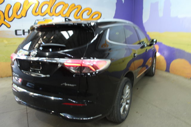 Used 2022 Buick Enclave Avenir w/ Avenir Technology Package AWD/4WD image 8