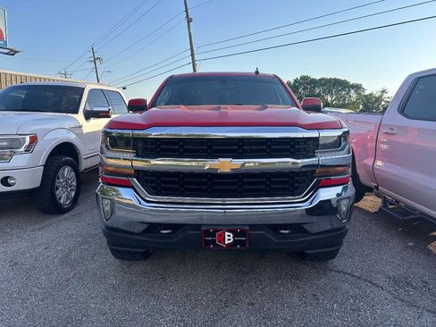 Used 2018 Chevrolet Silverado 1500 LT w/ All Star Edition AWD/4WD image 4