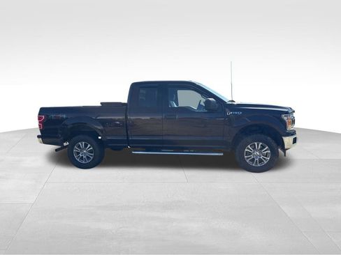 Used 2018 Ford F150 XLT image 8
