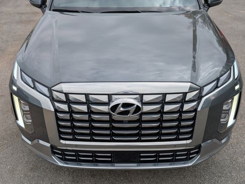 Used 2024 Hyundai Palisade Calligraphy image 12