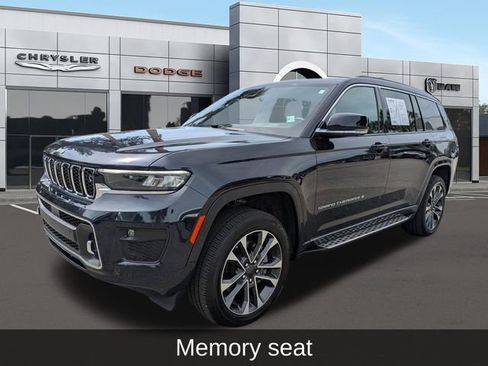Used 2024 Jeep Grand Cherokee L Overland w/ Advanced Protech Group III AWD/4WD image 8