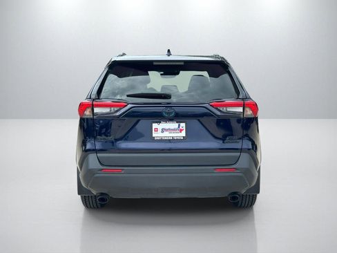 Used 2022 Toyota RAV4 XLE w/ Convenience Package image 6