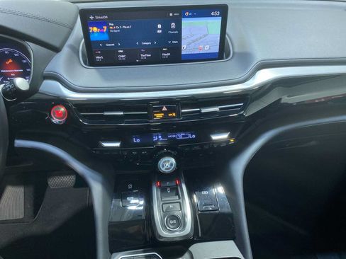 Used 2024 Acura MDX SH-AWD w/ Technology Package image 16