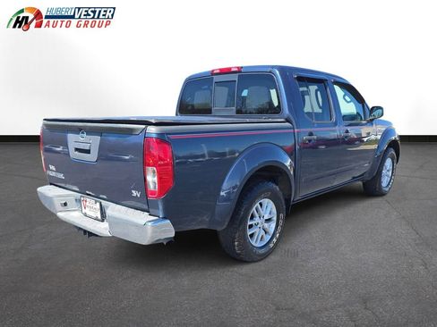 Used 2017 Nissan Frontier SV image 6
