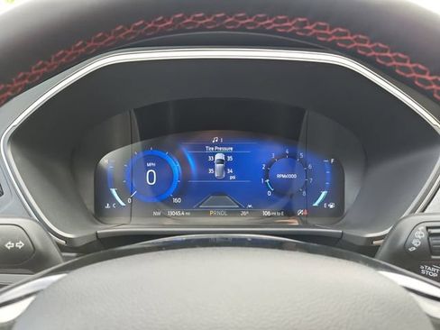 Used 2022 Ford Escape SEL w/ SEL Stealth AWD Package image 18