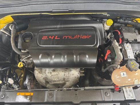 Used 2017 Jeep Renegade Latitude image 14