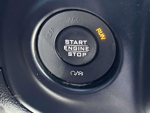 Used 2020 Jeep Wrangler Unlimited Sport S image 33