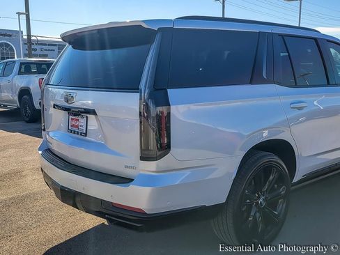 Used 2025 Cadillac Escalade Sport Platinum AWD/4WD image 8