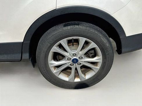 Used 2017 Ford Escape SE w/ SE Leather Comfort Package AWD/4WD image 27