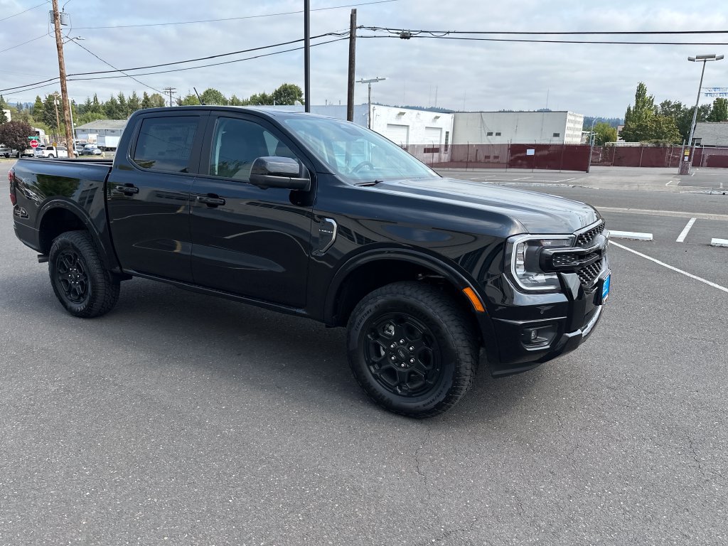 New 2026 Ford Ranger Lariat w/ Black Appearance Package AWD/4WD image 9
