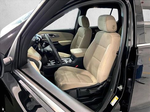Used 2023 Chevrolet Traverse LS FWD image 27