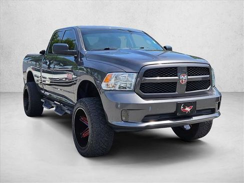 Used 2018 RAM 1500 Express AWD/4WD image 8