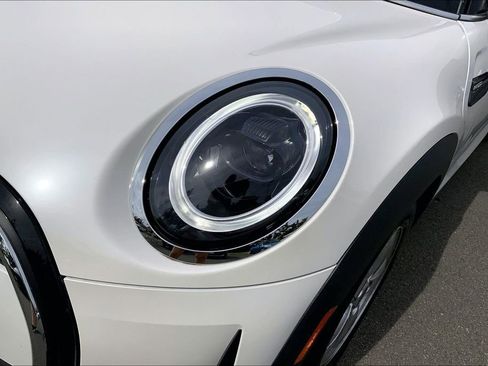 Certified 2024 MINI Cooper 4-Door Hardtop FWD image 28