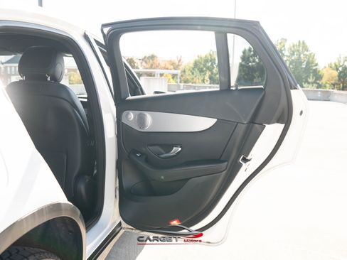 Used 2019 Mercedes-Benz GLC 300 4MATIC Coupe image 42