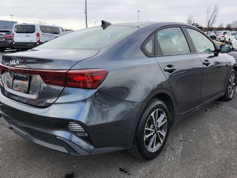 Used 2022 Kia Forte LXS image 15