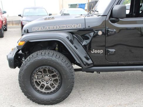 Used 2022 Jeep Wrangler Unlimited Rubicon w/ Xtreme Recon 35" Tire Package AWD/4WD image 7