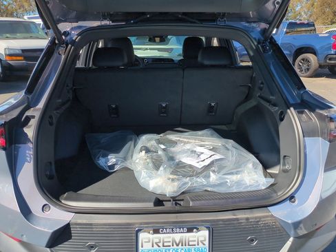 New 2026 Chevrolet Equinox EV LT image 25