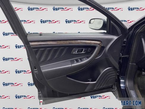 Used 2015 Ford Taurus Limited image 9
