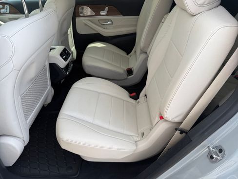 Certified 2024 Mercedes-Benz GLS 450 4MATIC image 11