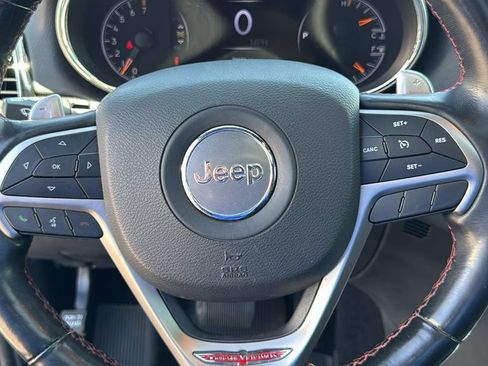 Used 2020 Jeep Grand Cherokee Trailhawk w/ Premium Lighting Group AWD/4WD image 10
