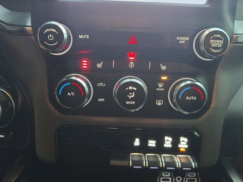 Used 2023 RAM 1500 Big Horn image 29